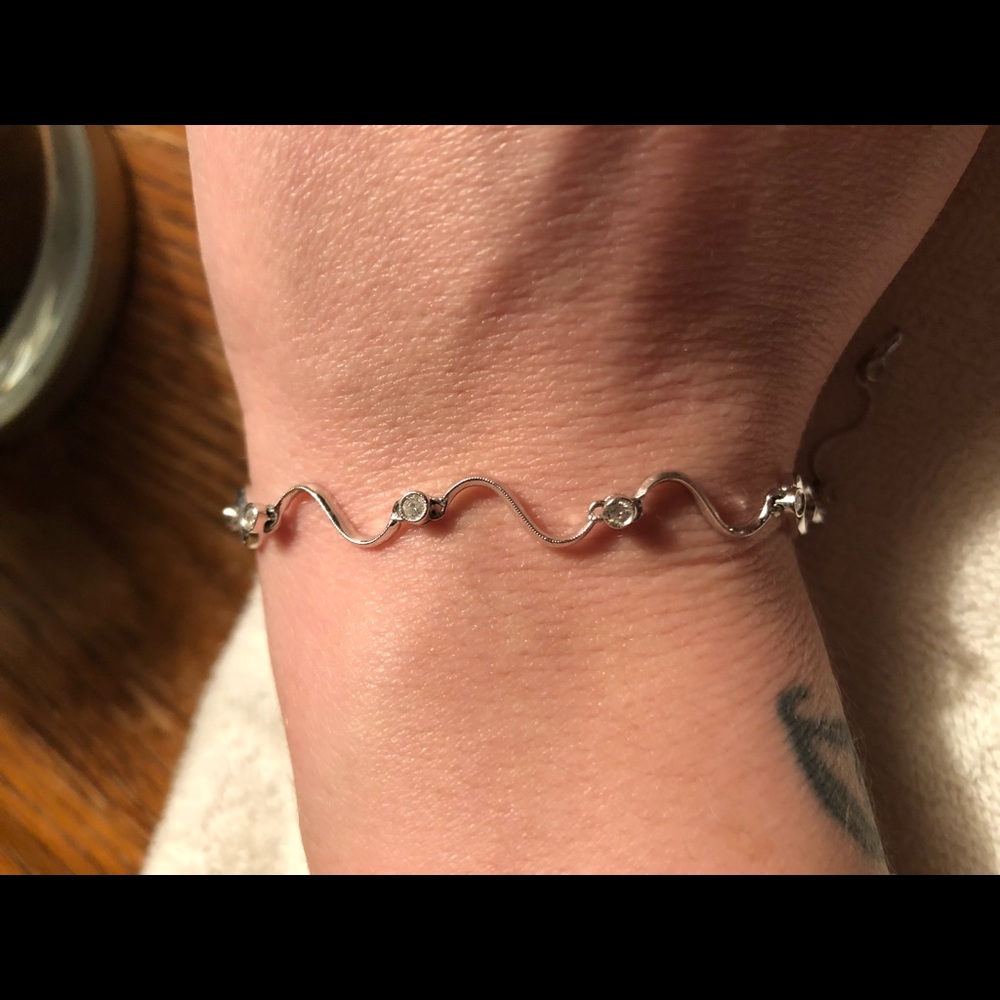 14k White Gold and Diamond bracelet